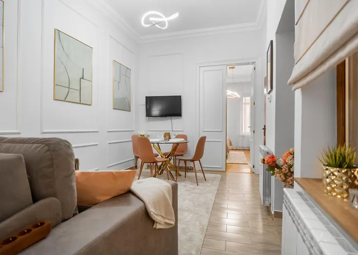Zen Luxury Stay 3Beds 2Bath Parking&Garden