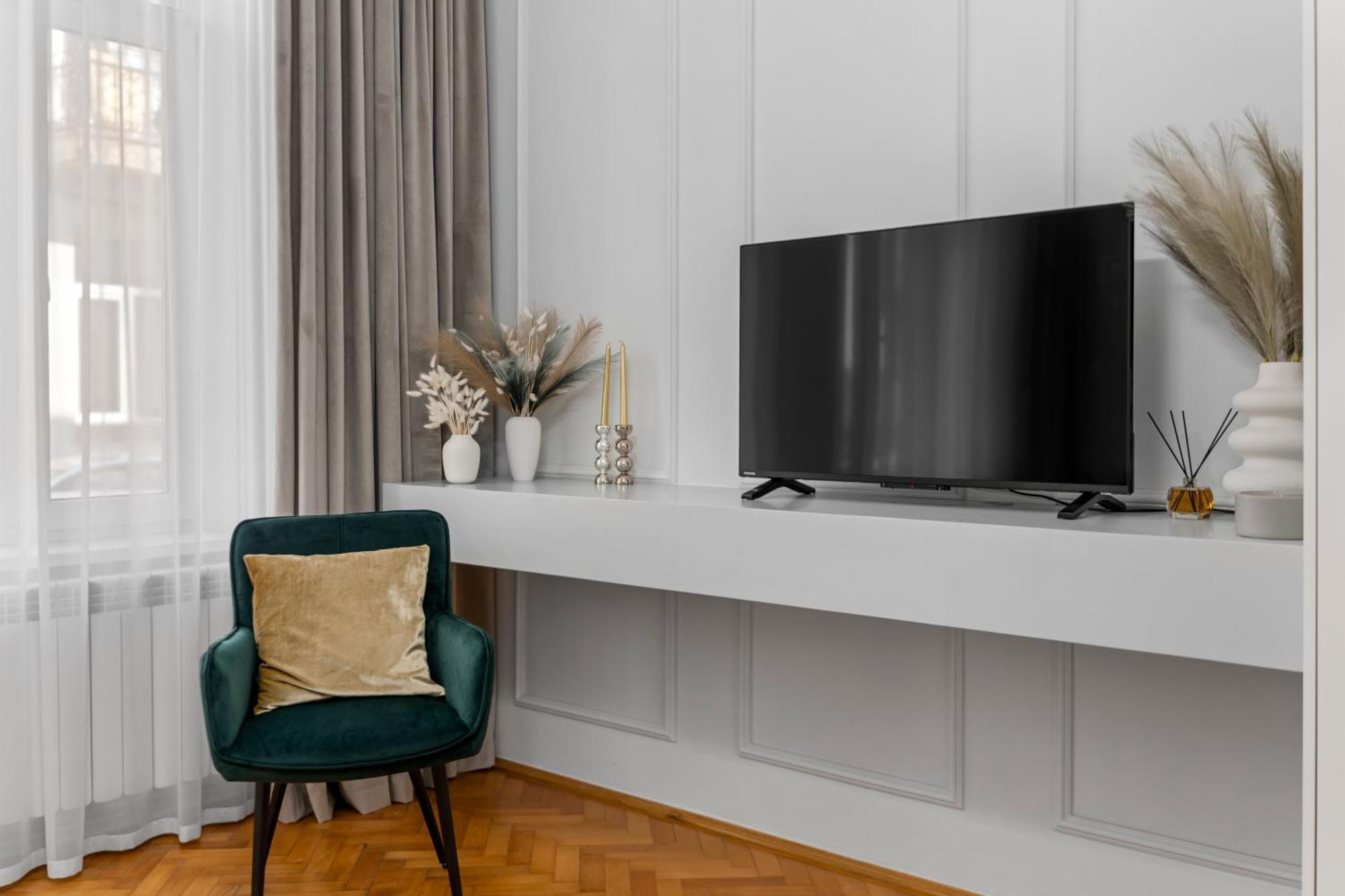 Zen Luxury 3beds 2bath Parking&garden * Bucharest